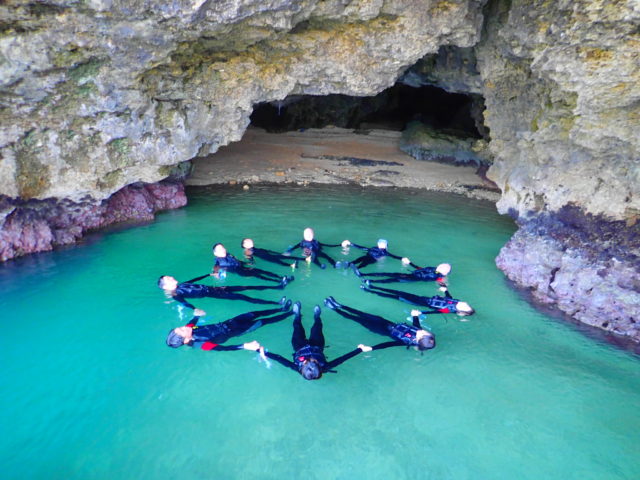 石垣島　青の洞窟　シュノーケリング　画像