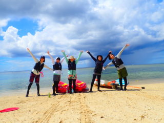 宮古島の海を遊びつくす！選べるSUP/カヌー&シュノーケリングセット