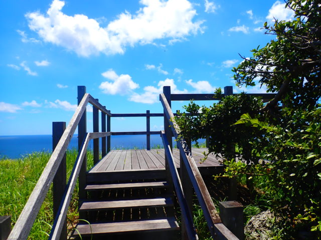 大神島　遠見台　階段