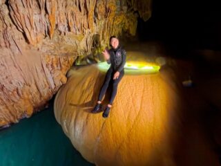 パンプキン鍾乳洞探検＆シーカヤックツアー！オーシャンリンクス贅沢ランチ＆大浴場付き