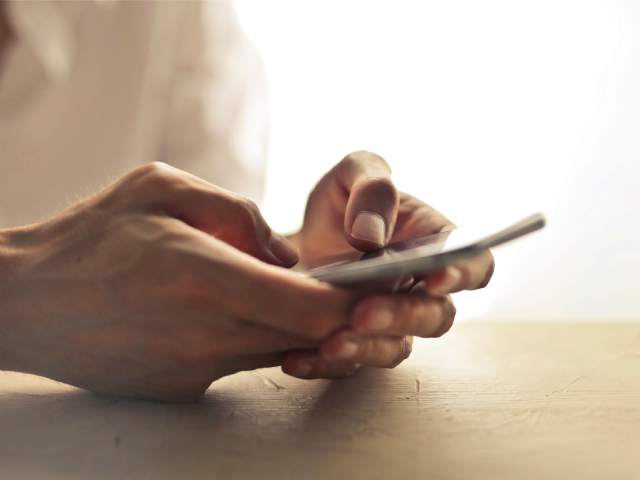 ディナー　予約　スマホ　携帯